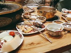 -山焱·炭火自助烤肉(周浦万达店)