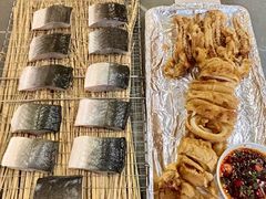 -围炉肉舍•炭烤活鳗•丹东海鲜烤肉(步行街店)