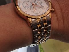 -亨吉利世界名表中心(砂之船奥莱店)