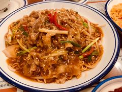 牛肉出前一丁炒面-小龍鳳餐室(番禺路店)
