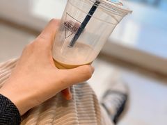 拿铁咖啡-Manner Coffee(港汇恒隆广场店)
