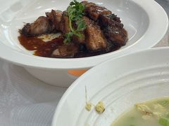 -东豪园林海鲜酒家(南港路辅路店)