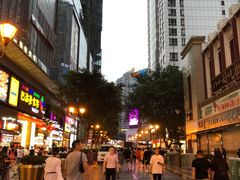 -八一路好吃街(雨田商务大厦店)