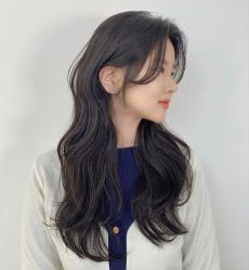 -变画·发型STUDIO