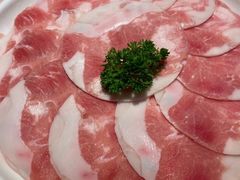 -茅草房·河畔园林火锅