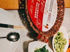 -渝信川菜 · 川味家常菜(财富购物中心店)