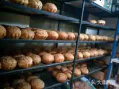 -秀云俄罗斯列巴屋(军星小区店)