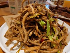 -小渔船渔家传统菜(鲅鱼圈店)