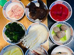 -周小明火锅(黑金冠社区店)