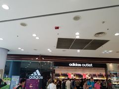 -东荟城名店仓