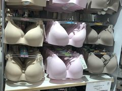 -优衣库(上海正大广场店)