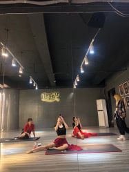 -YASAKI国际舞蹈中心