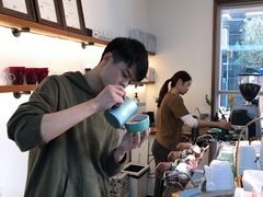 -Line 咖啡(石厦花园店)