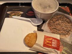 -麦当劳(龙洞店)