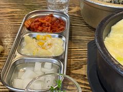 -吴草鸡爪오초닭발韩食堂(融恒盈嘉中心店)