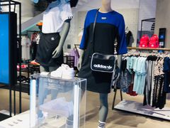 -阿迪达斯(武林银泰三叶草店)