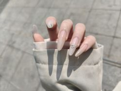 -晨·艺美甲美睫