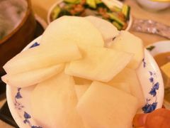 -洞庭洲·防空洞火锅·烧烤·铜锅涮肉(新百广场店)