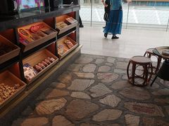 -老牌坊云南鱼豆花火锅(哈西万达店)