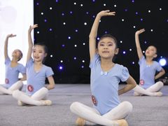 -一芳舞蹈