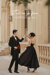 -现代经典婚纱摄影