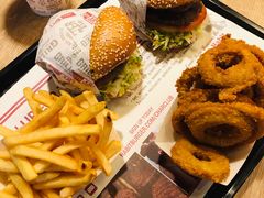 -The Habit Burger Grill 哈比特汉堡(复兴soho店)