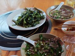 -大众跷脚牛肉馆·非遗传承单位(峨眉山店)