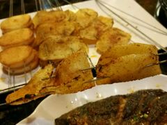 -郑贵初烧烤·烤凤爪的发明者(王家湾店)