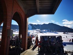 -丝绸之路山地度假区滑雪场