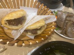-闫家驴肉老店(华电一校店)