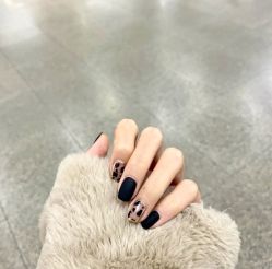 -ALLIE爱丽美甲美睫·专业建构