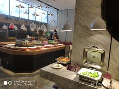 自助取餐区-茅庐川菜