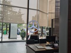 -奔驰上海利星(七宝店)