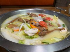佬土白汤贡鹅锅-佬土鹅肠火锅(解放路店)