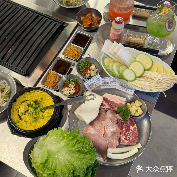 昆明！会反复去很多次的氛围感烤肉