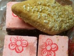 红色的偏甜-爱德顺糕点食屋(利民道店)