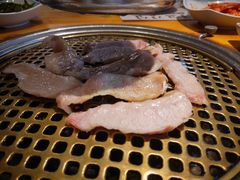 -唯成•韩国炭火烤肉 유성고기