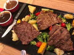-必胜客(WOW象山涌金广场店)