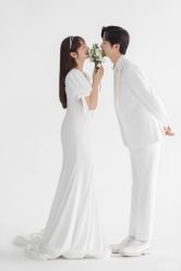 -喜爱高定婚纱摄影