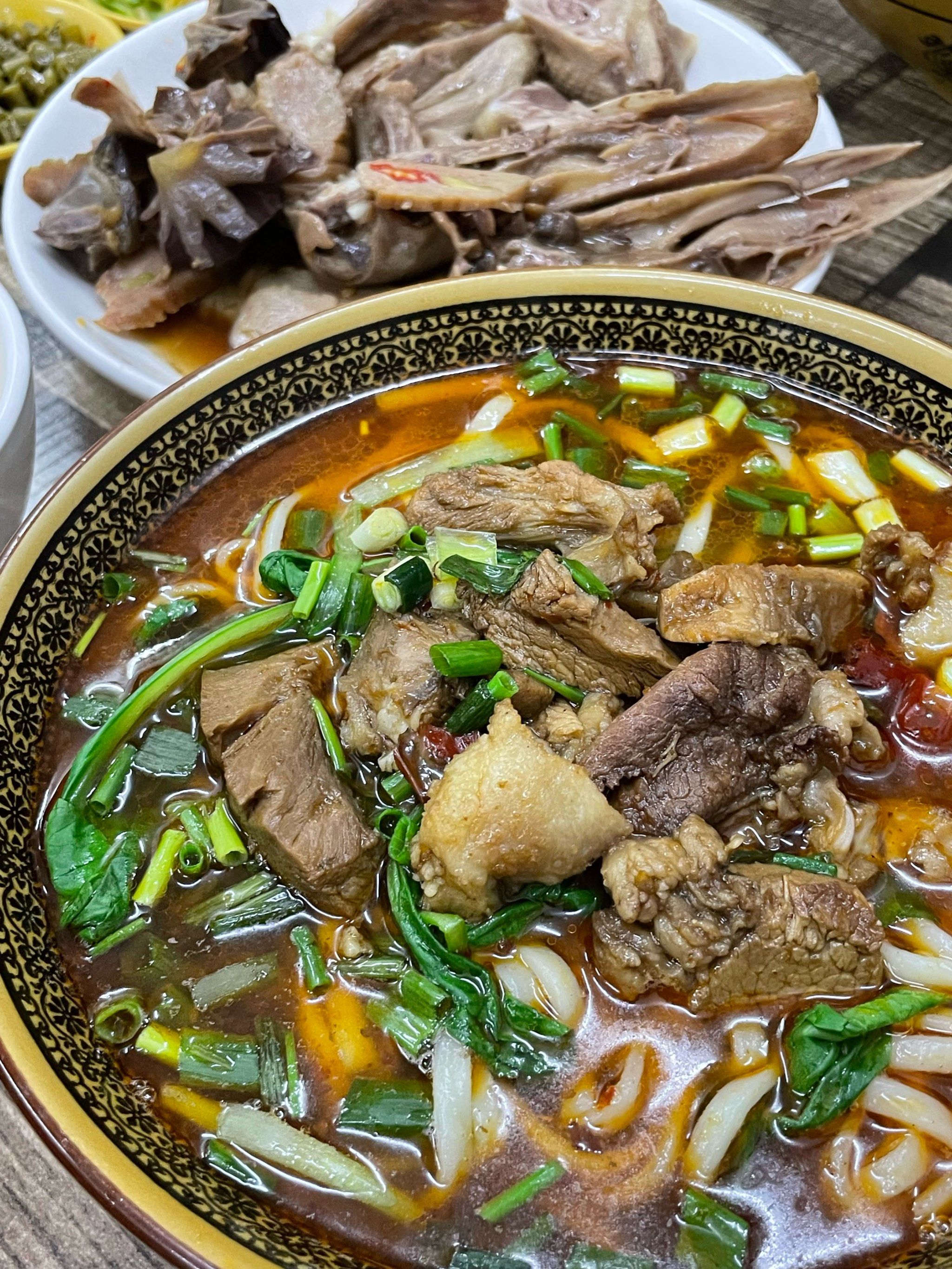 这家猪头肉面超香