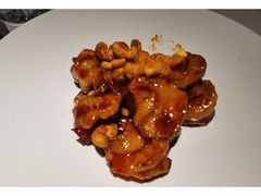 宫保虾球-麻六记(新天地店)