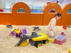 -爱婴室(上海浦建路店)