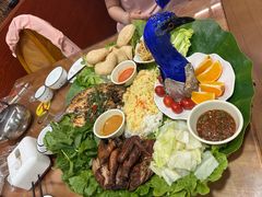 -沐毫傣泐云南菜孔雀宴•手抓饭傣味烧烤(曼听公园店)