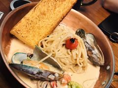 -I HOLIC艾豪丽披萨(KKone店)