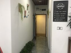 -V8潮牌·接发烫染连锁