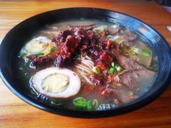 -花溪巷牛肉粉(泉城路店)