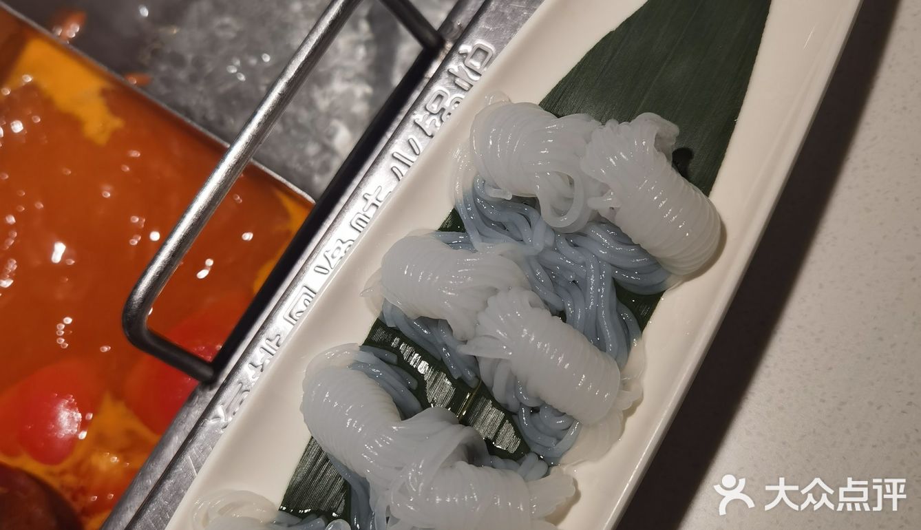 好久没有光顾海底捞了，这次和朋友小聚选择了离家比较近