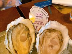 -斯普汇生蚝牛排馆(中骏世界城店)