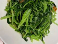 -黄泥岗·地道湖北菜(奥特莱斯店)