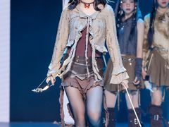 -翎秀服装模特